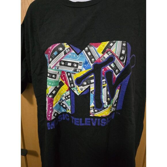 MTV Music Television Retro Cassette Print Black T-Shirt L Fan Favorite - Picture 4 of 7